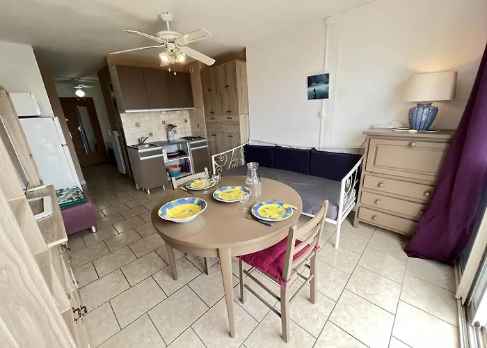 Cap D'agde Naturisme Cn010-576